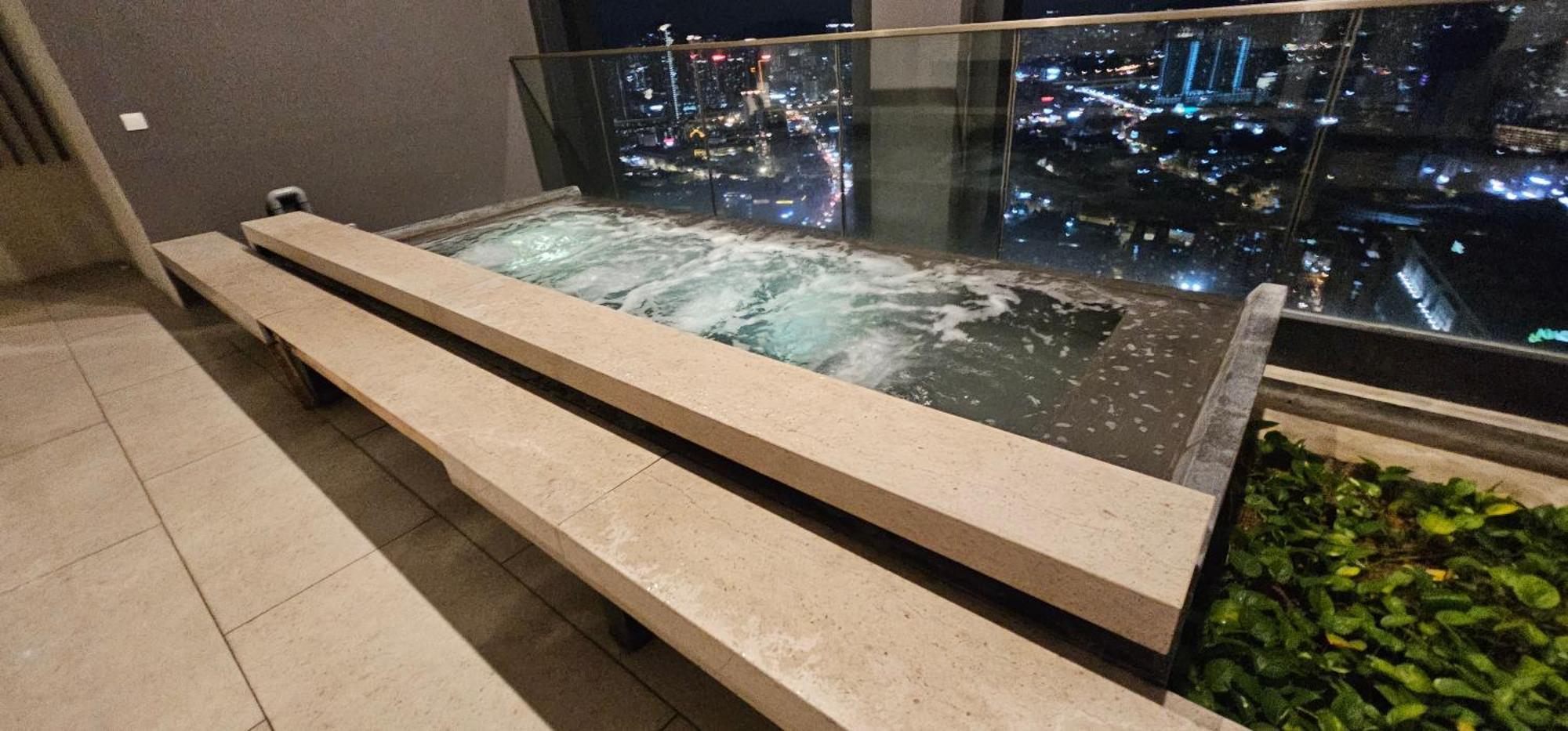Lucentia Suites Klcc By Classy Kuala Lumpur Buitenkant foto